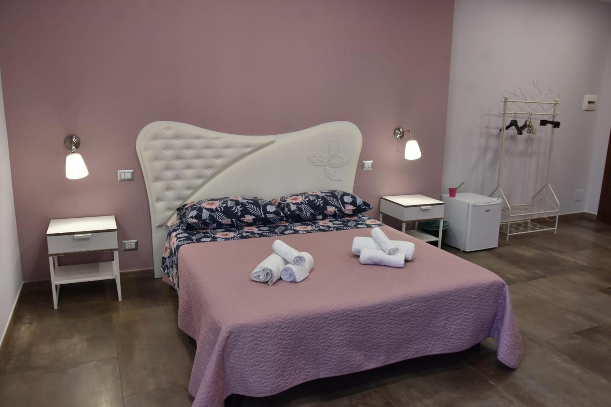 Bed and Breakfast Taorbay Giardini-Naxos Exterior foto