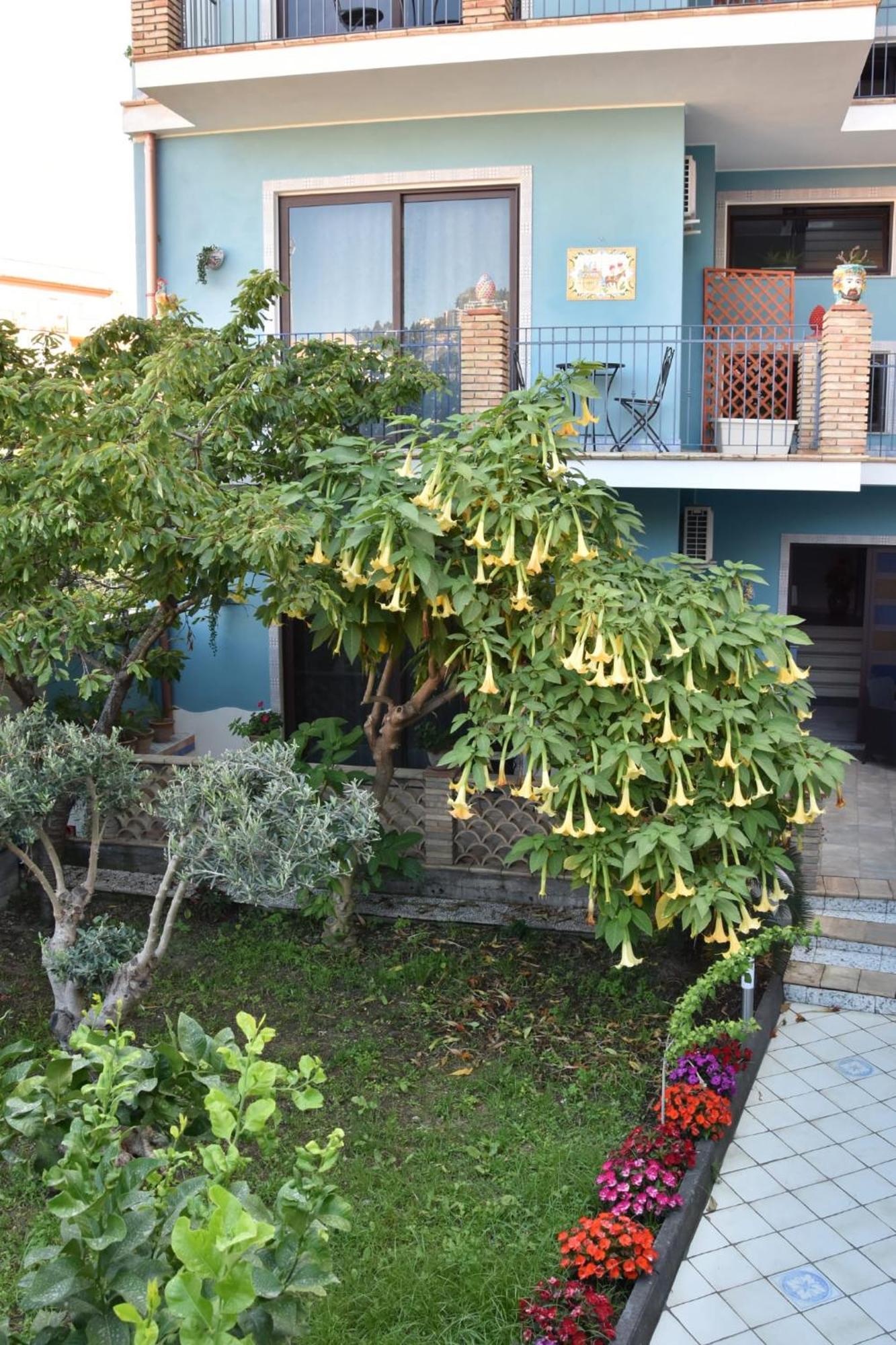 Bed and Breakfast Taorbay Giardini-Naxos Exterior foto